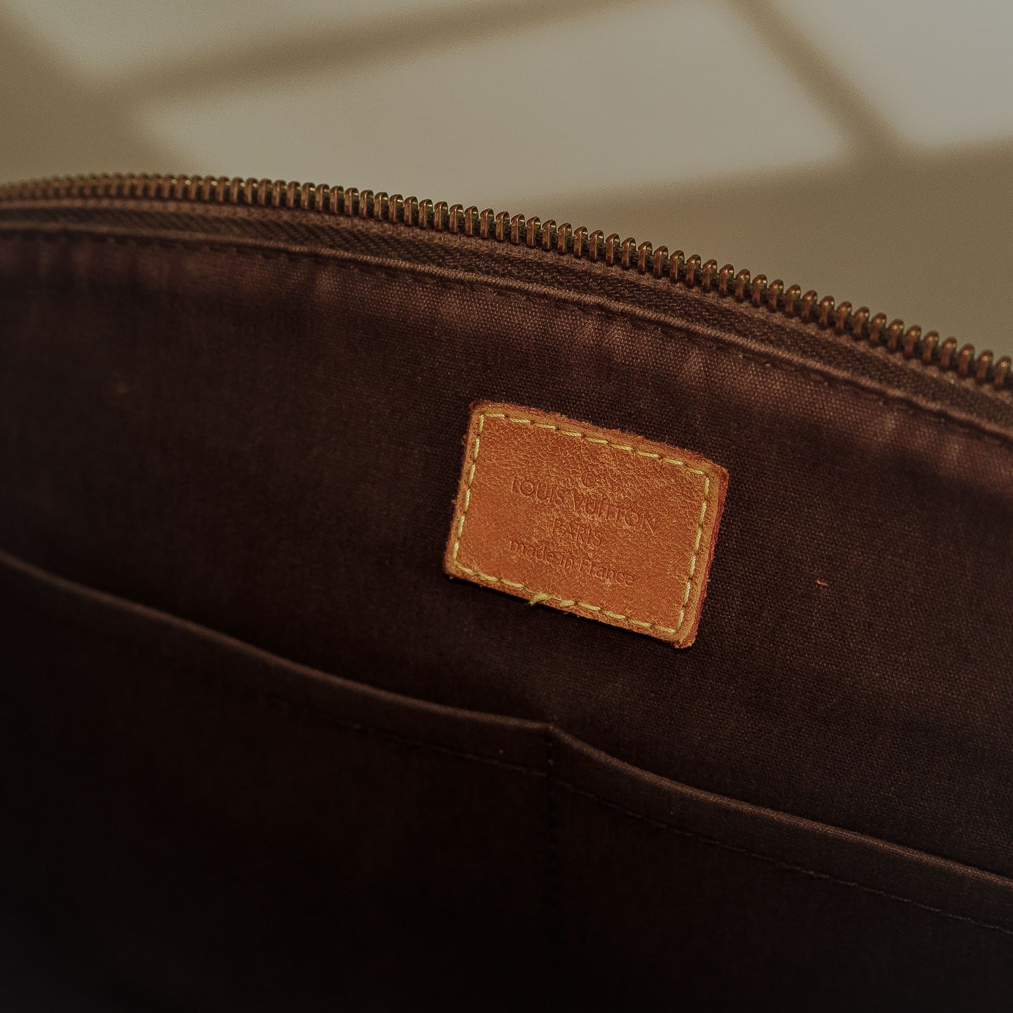 Louis Vuitton Blanc Corail Monogram Vernis Sherwood PM Bag